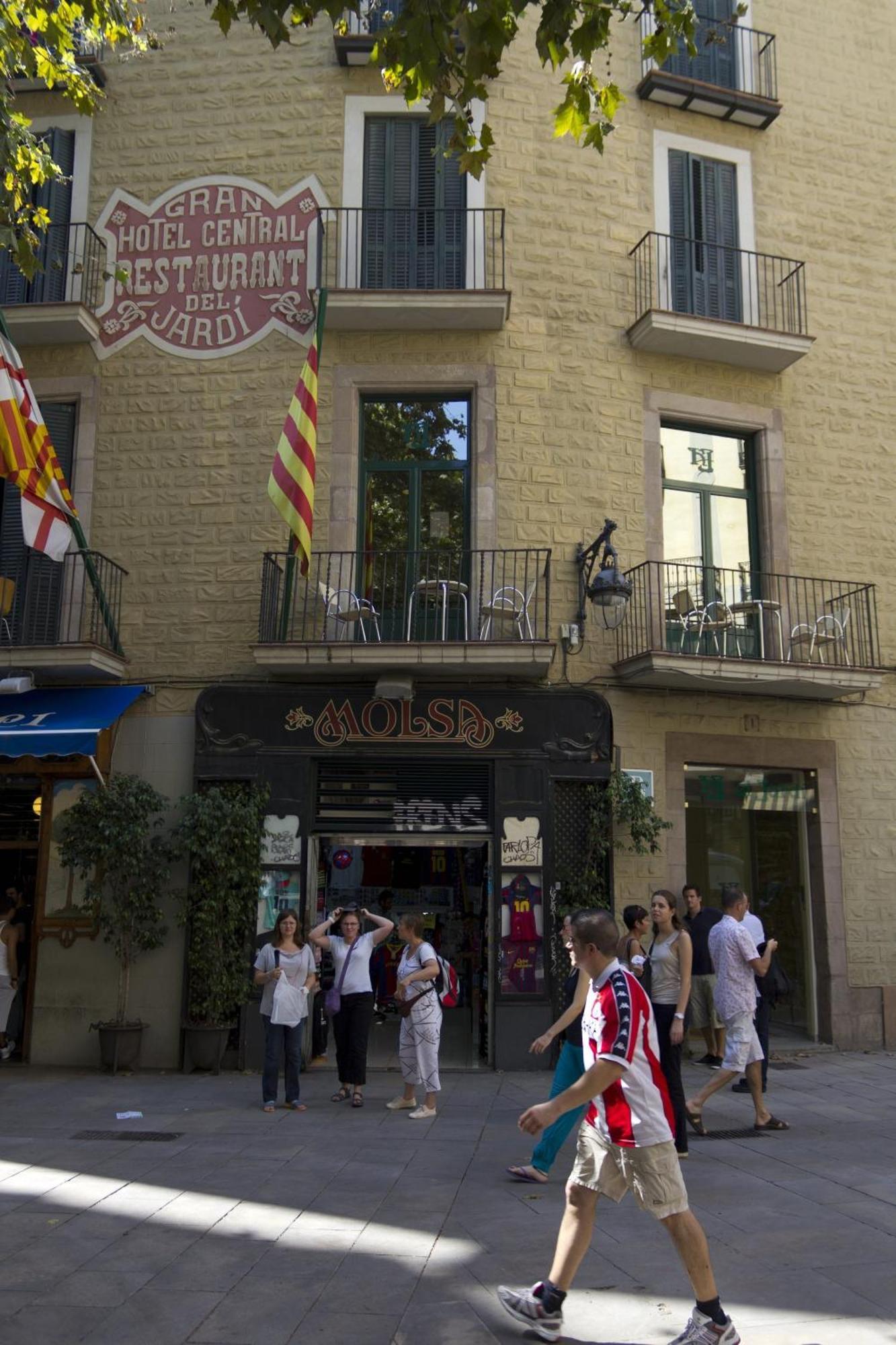El Jardi Hotel Barcelona Exterior photo